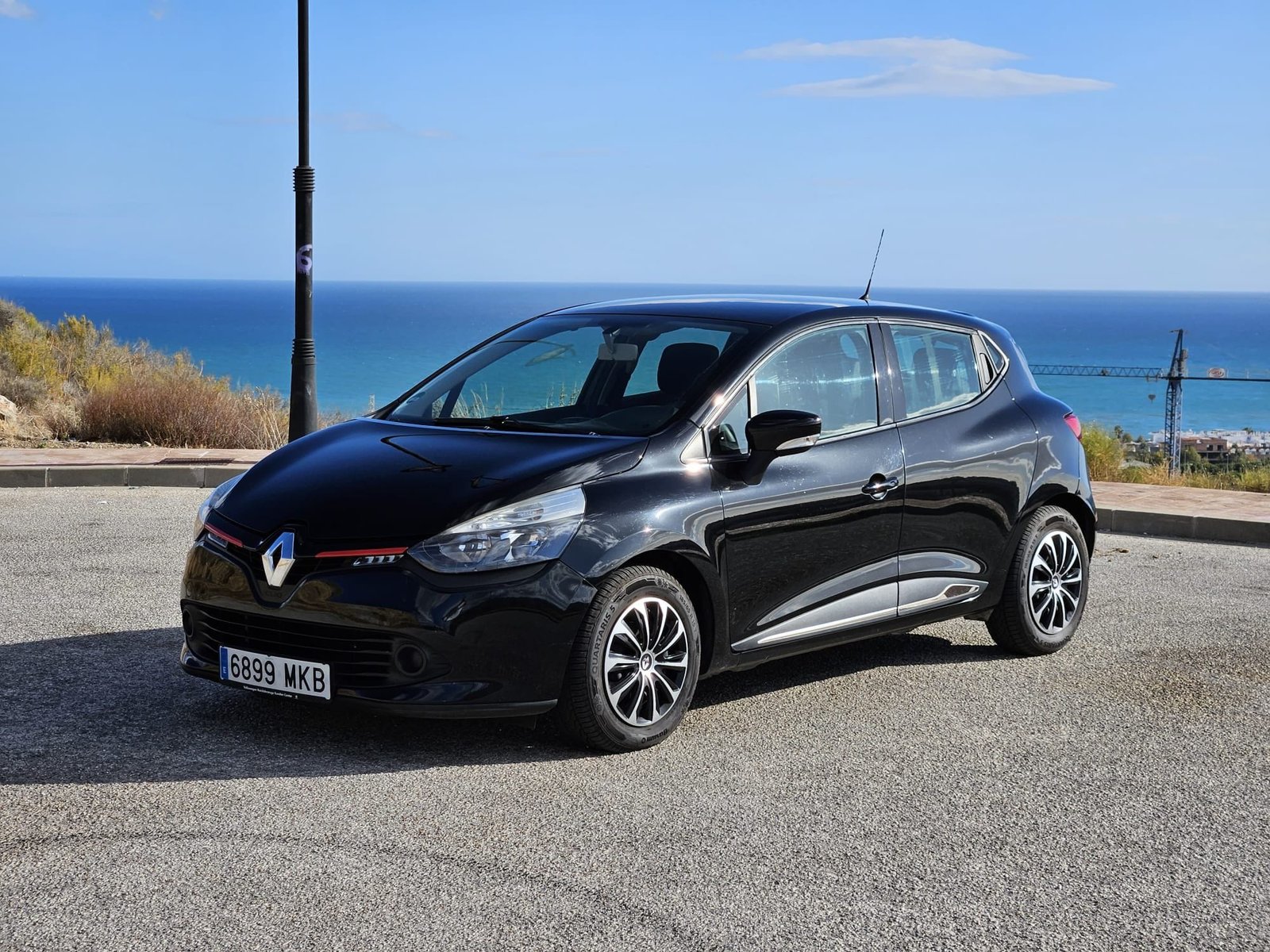Renault Clio Black (3)